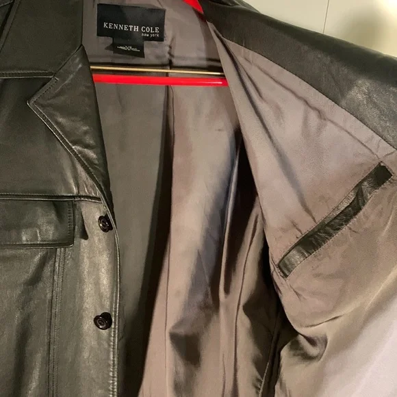 Kenneth Cole (L) - Picture 12 of 16